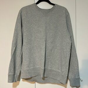 Heather grey GAP sweatshirt. Size large